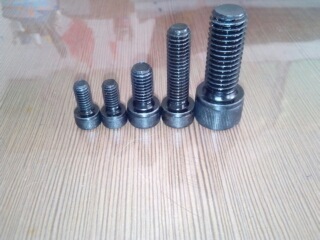 廠家批發(fā)8.8級(jí)10.9級(jí)內(nèi)六角,外六角螺栓,歡迎采購(gòu)。圖片,廠家批發(fā)8.8級(jí)10.9級(jí)內(nèi)六角,外六角螺栓,歡迎采購(gòu)。圖片大全,永年縣達(dá)力索具-